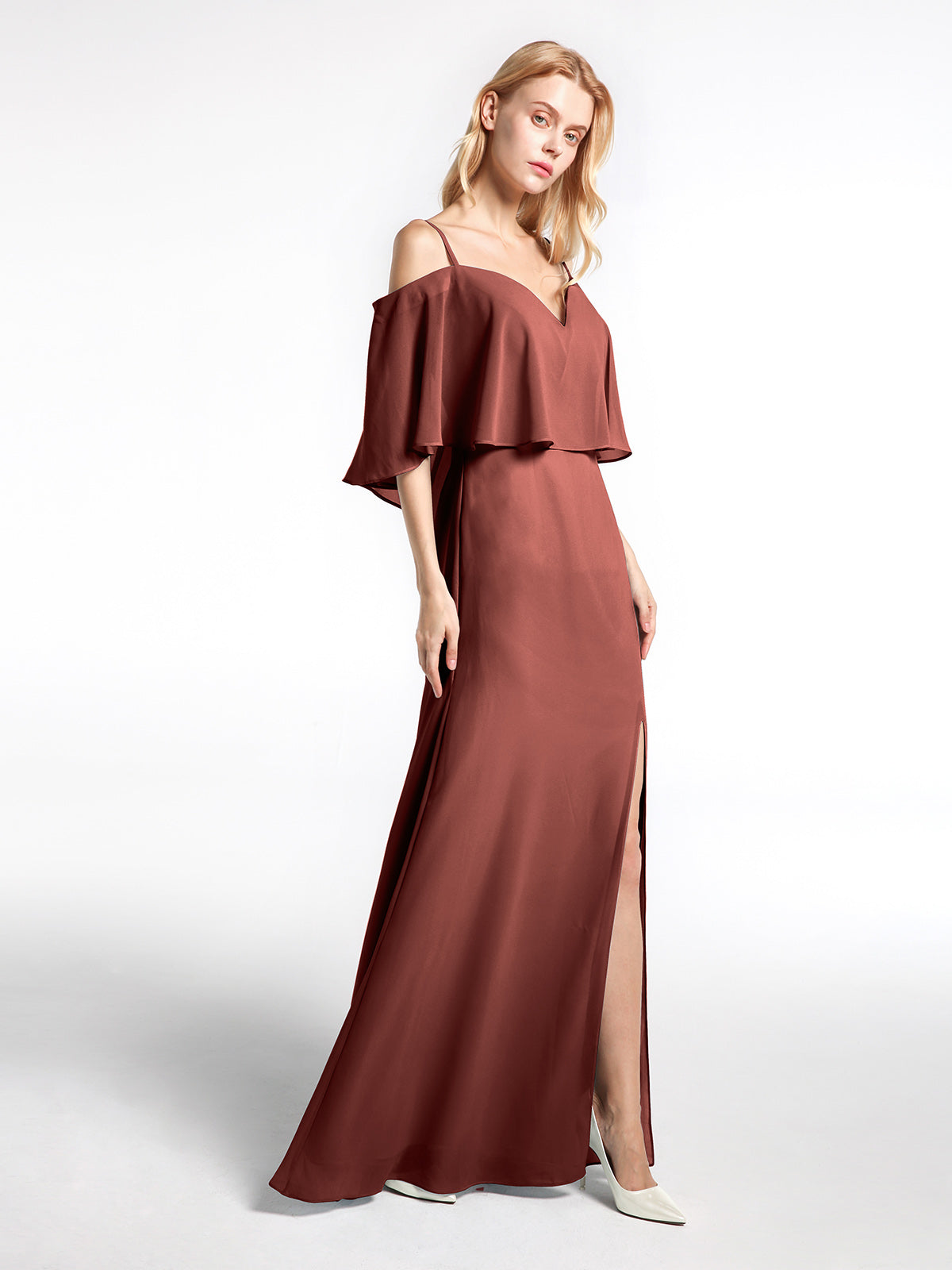 Vestido maxi con hombros descubiertos y volante superpuesto Terracota