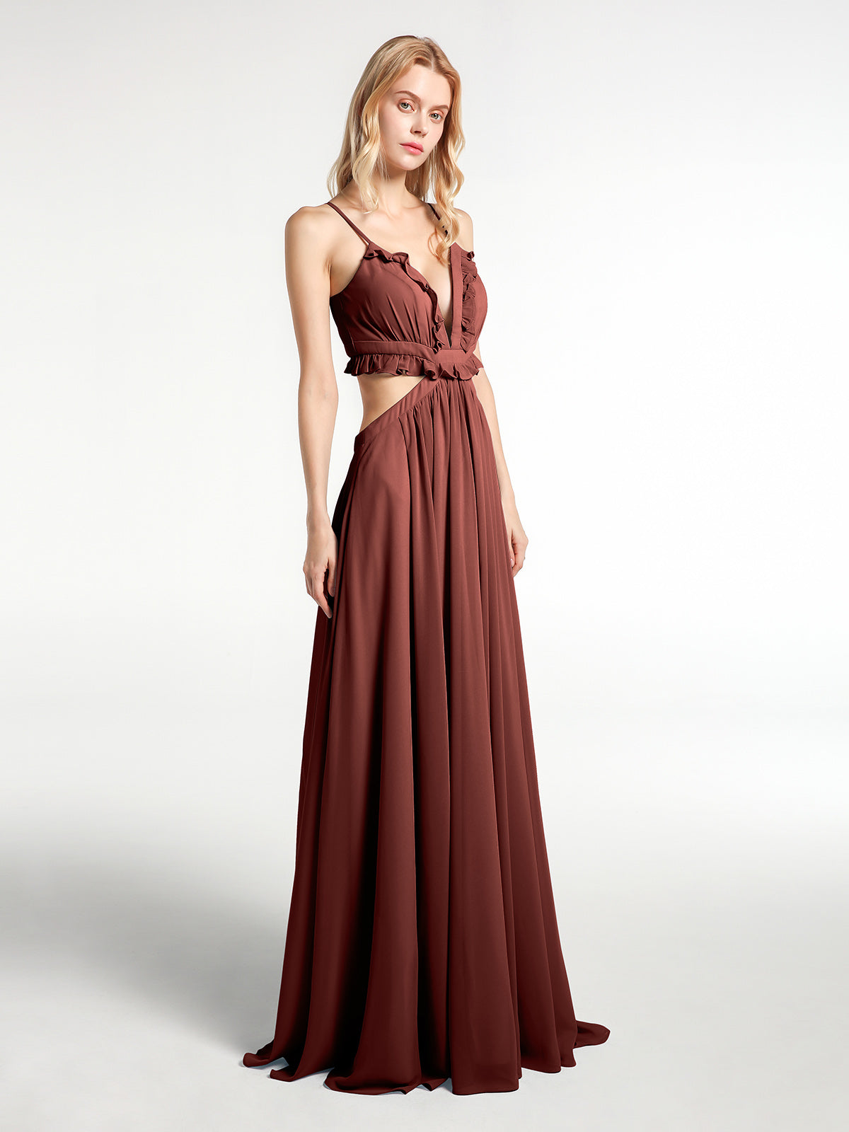 Vestido sexy maxi de chiffon con tirantes finos y detalles de volantes recortados Terracota