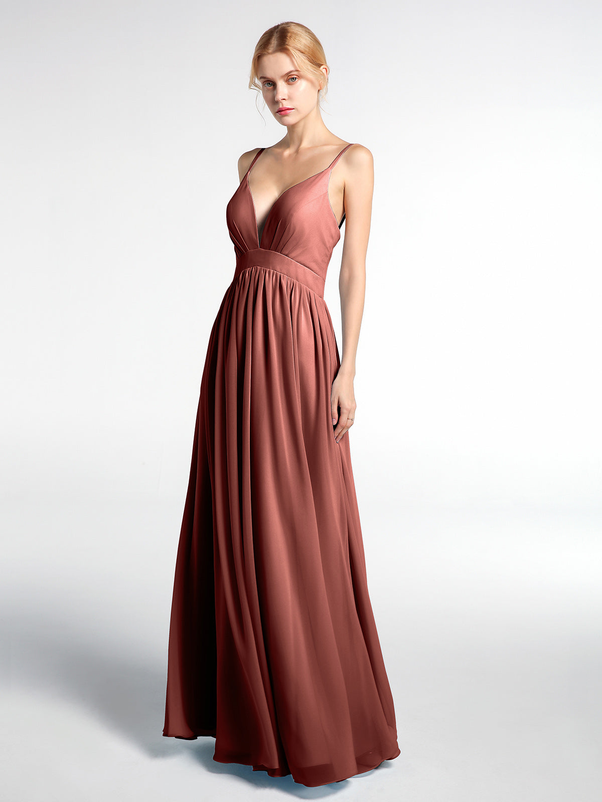 Vestido largo de chiffon con escote en forma de V y cintura imperio Terracota Tallas Grandes