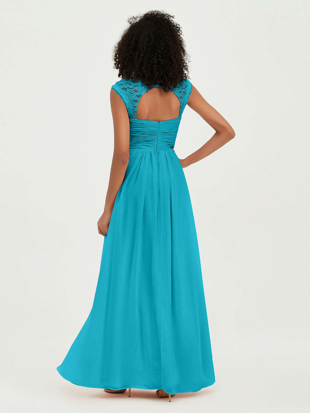 Vestidos de chiffon con escote en corazón y mangas cap de encaje Jade