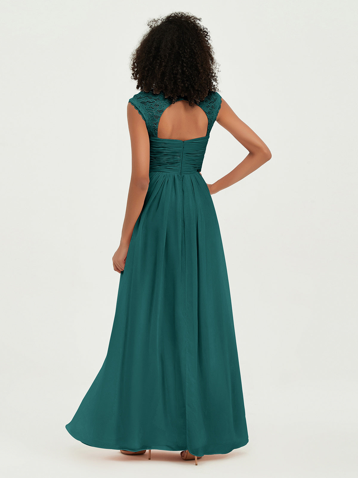 Vestidos de chiffon con escote en corazón y mangas cap de encaje Pavo real