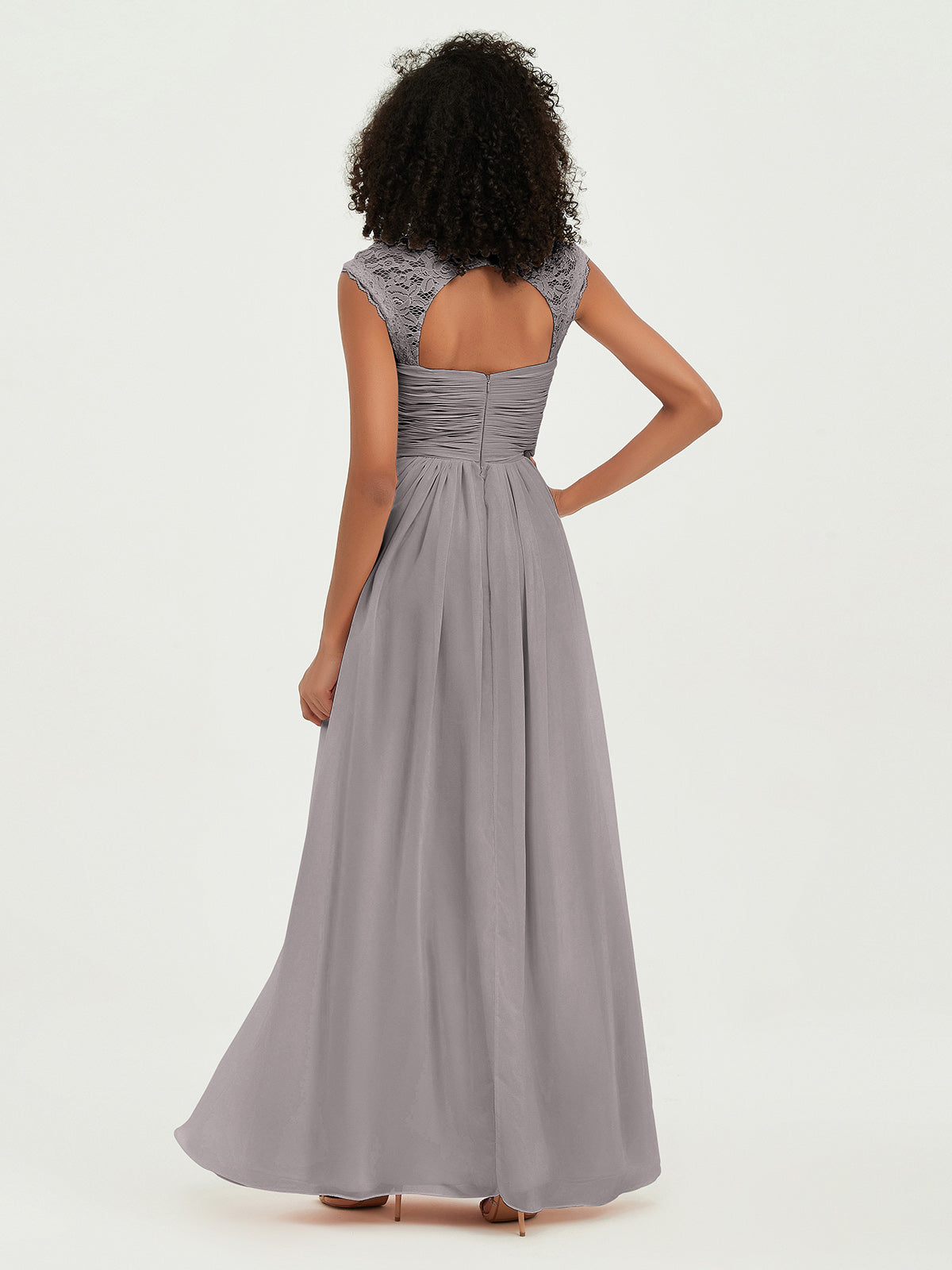 Vestidos de chiffon con escote en corazón y mangas cap de encaje Plata