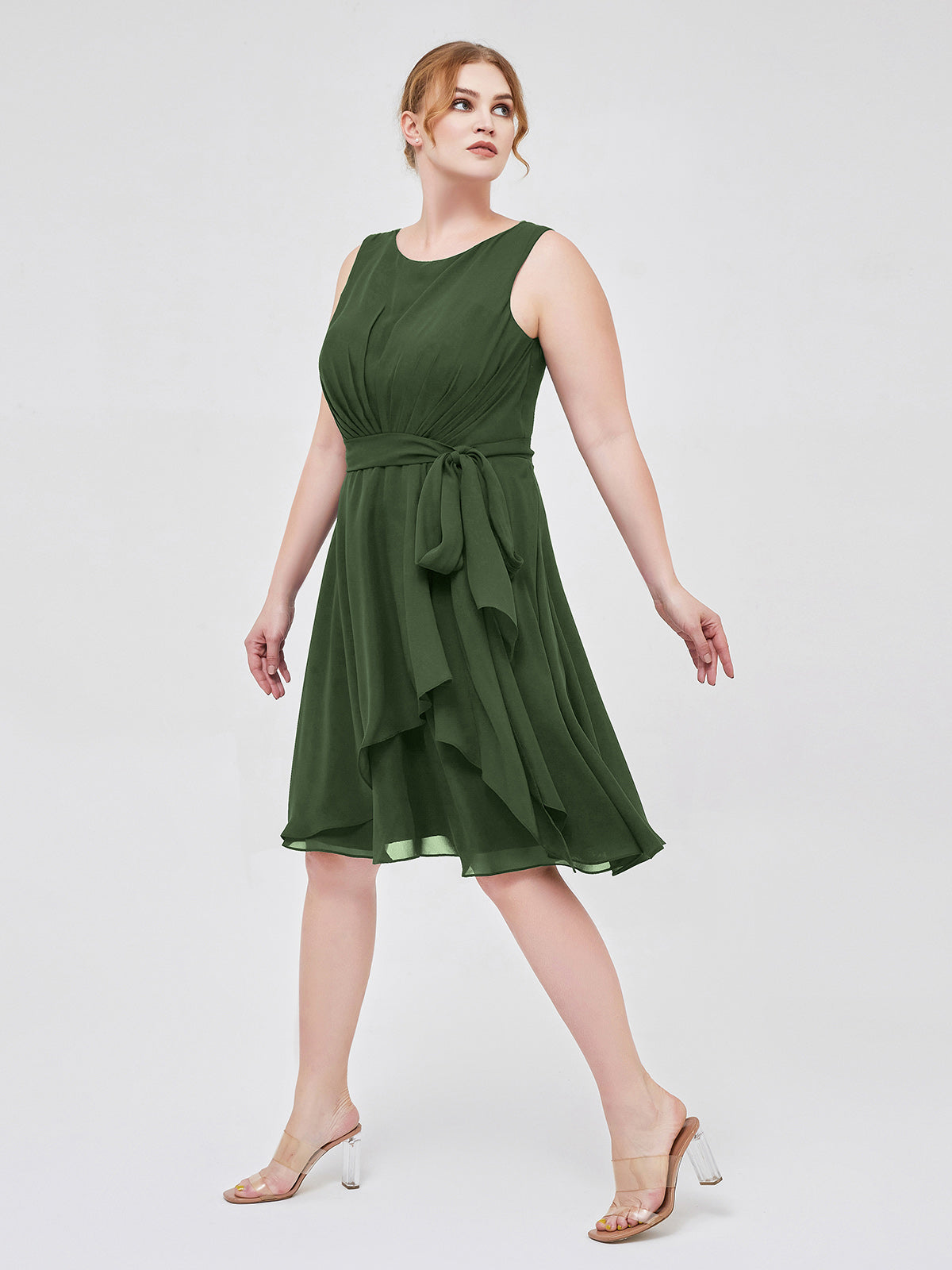 Vestido corto de chiffon con cuello tipo scoop y lazo de cinturón Verde Oliva