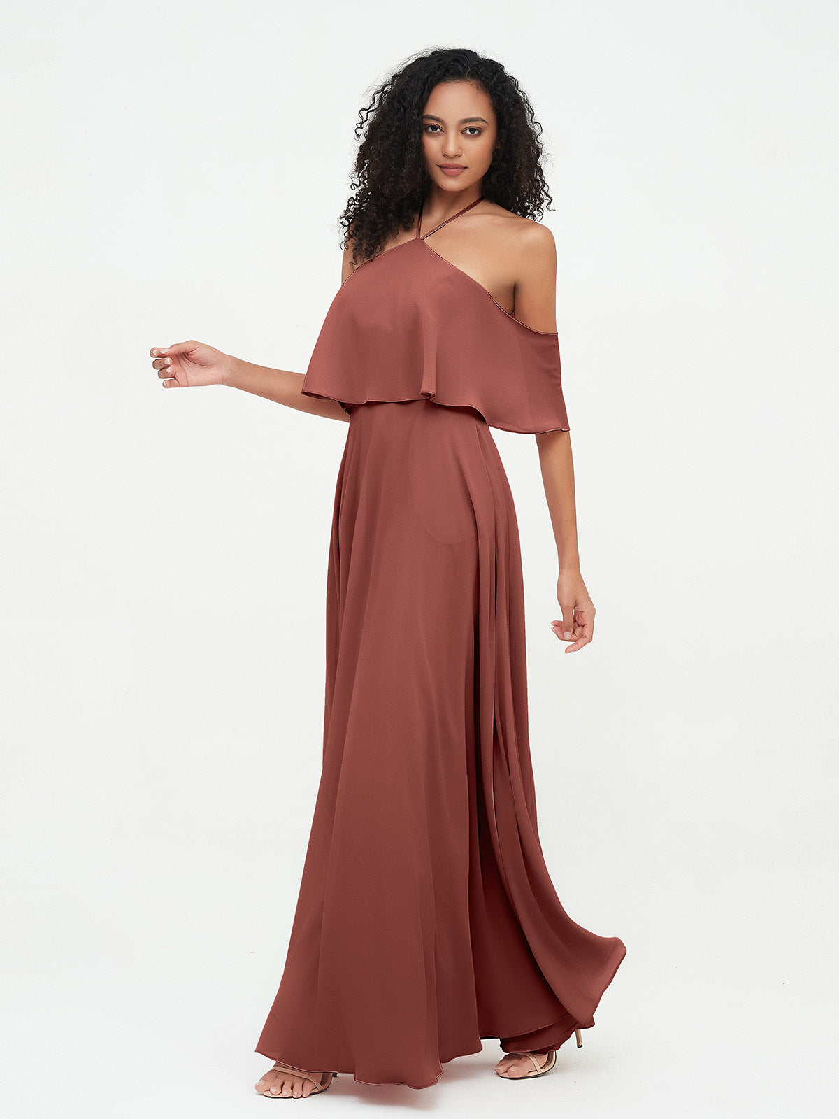 Vestidos máximos de chiffon estilo halter con hombros descubiertos Terracota