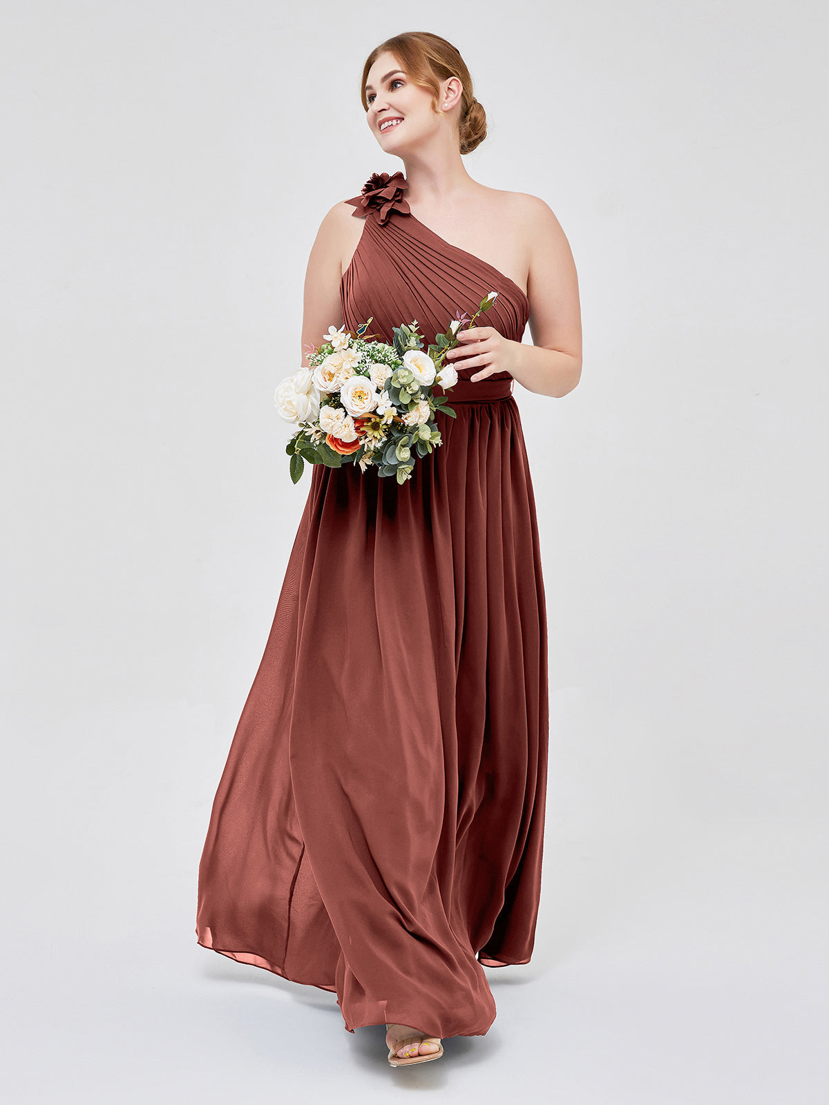 Vestidos de chiffon con un hombro de flor y bolsillo Terracota