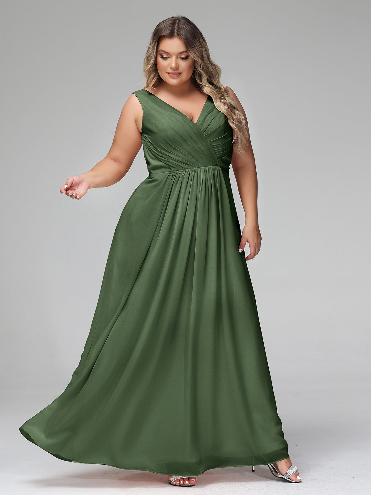 Vestidos largos de chiffon con escote en V y bolsillos Verde Oliva Tallas Grandes