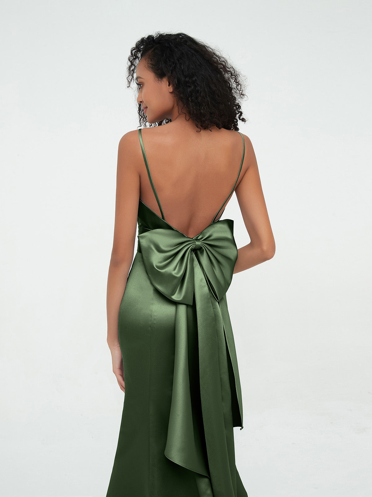 Vestidos sirena de satén con tirantes spaghetti Verde Oliva Tallas Grandes