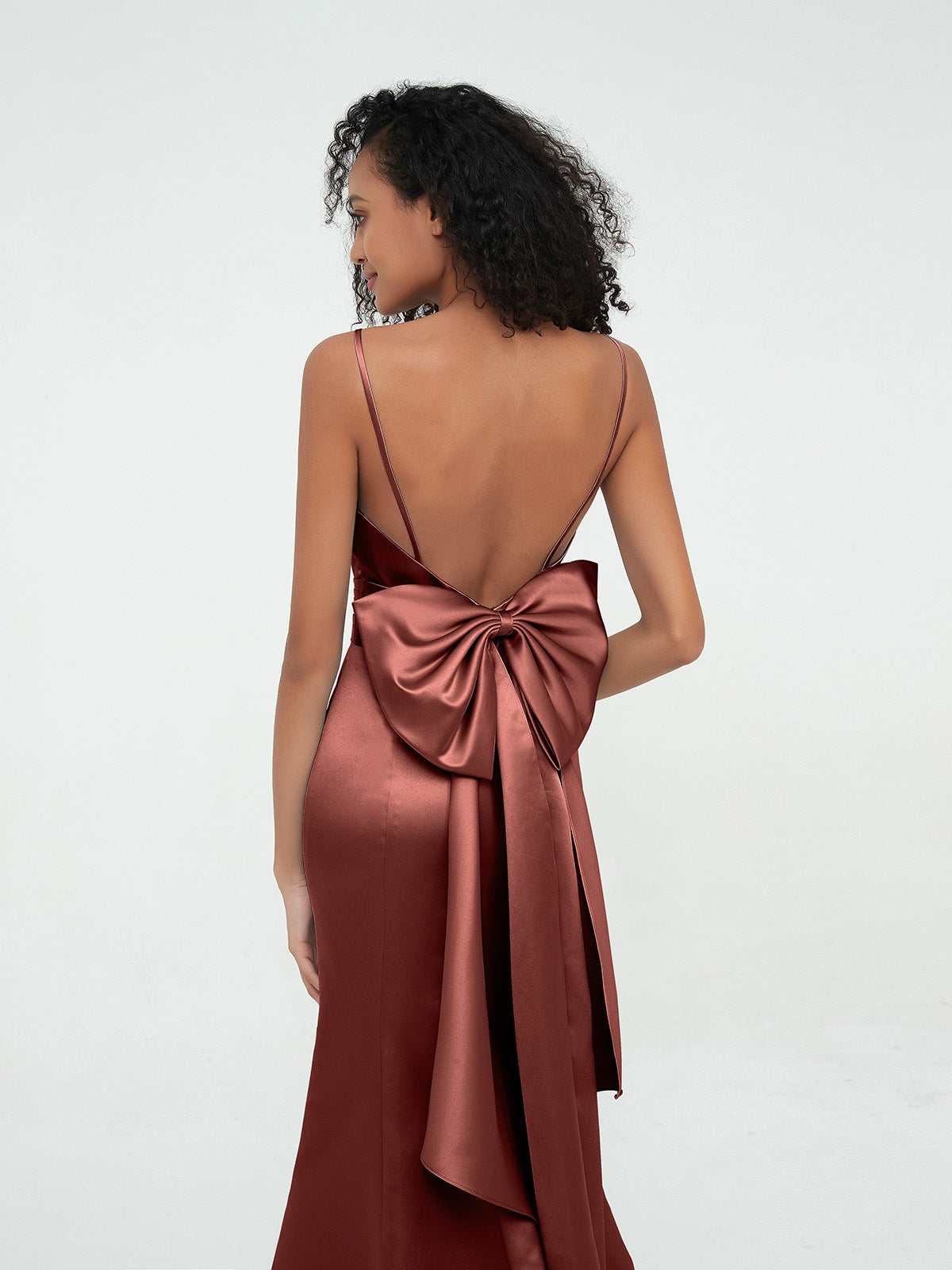 Vestidos sirena de satén con tirantes spaghetti Terracota