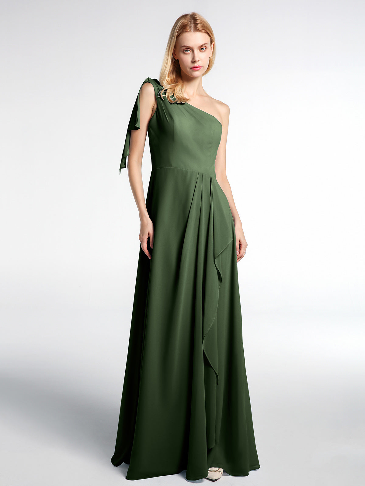 Vestido maxi de chiffon de un solo hombro con detalle en cascada Verde Oliva
