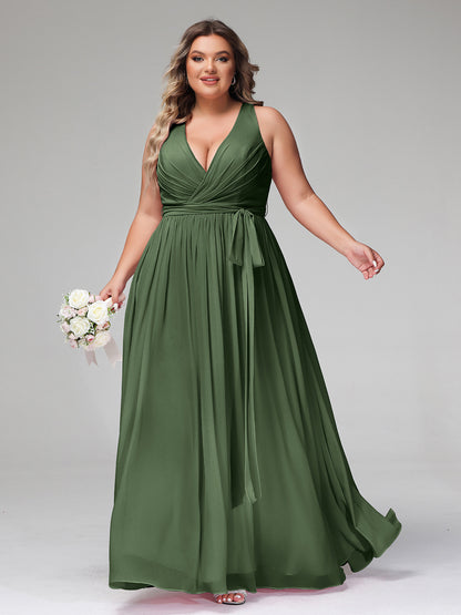El vestido de chiffon con escote en V profundo y lazo de sash Verde Oliva Tallas Grandes