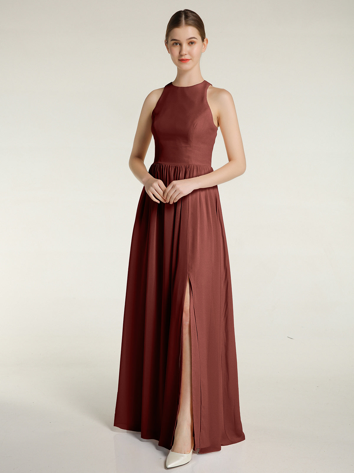Vestido sencillo de chiffon estilo halter con abertura Terracota