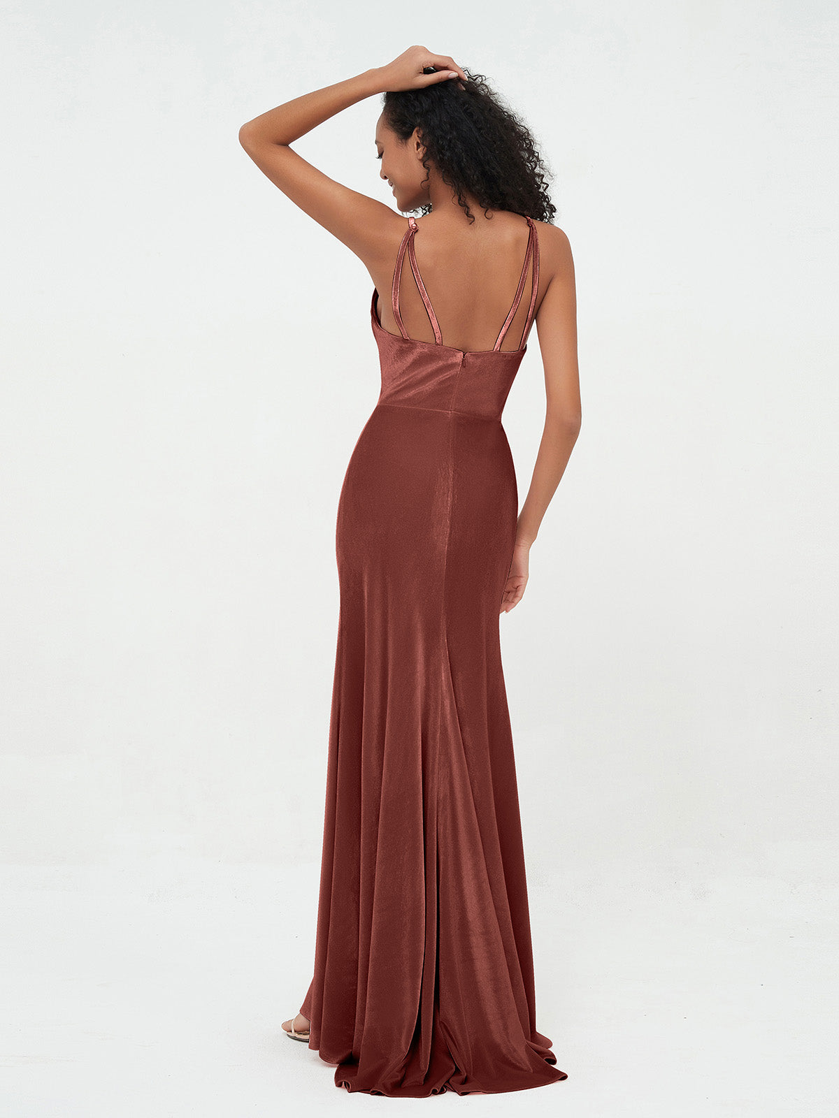 Vestidos de cuello redondo de terciopelo con cola de barrido Terracota