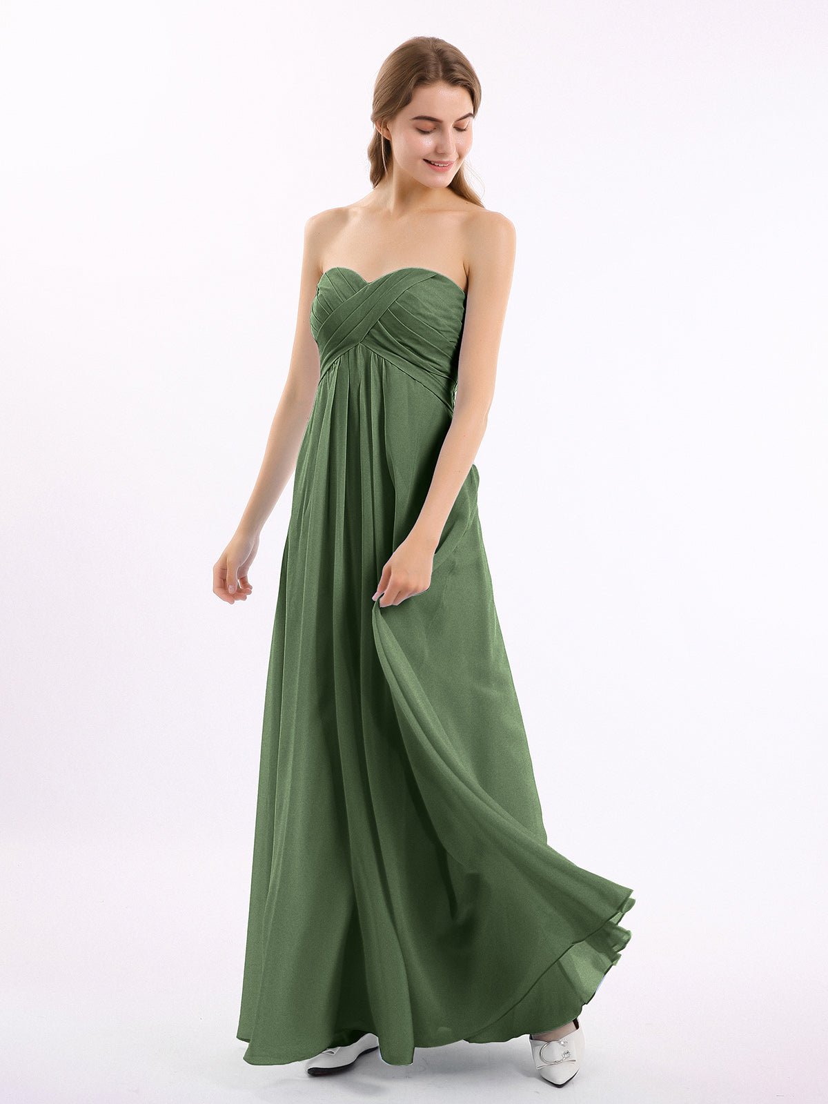 Vestido de chiffon con pliegues cruzados y corte imperio con escote en corazón Verde Oliva Tallas Grandes