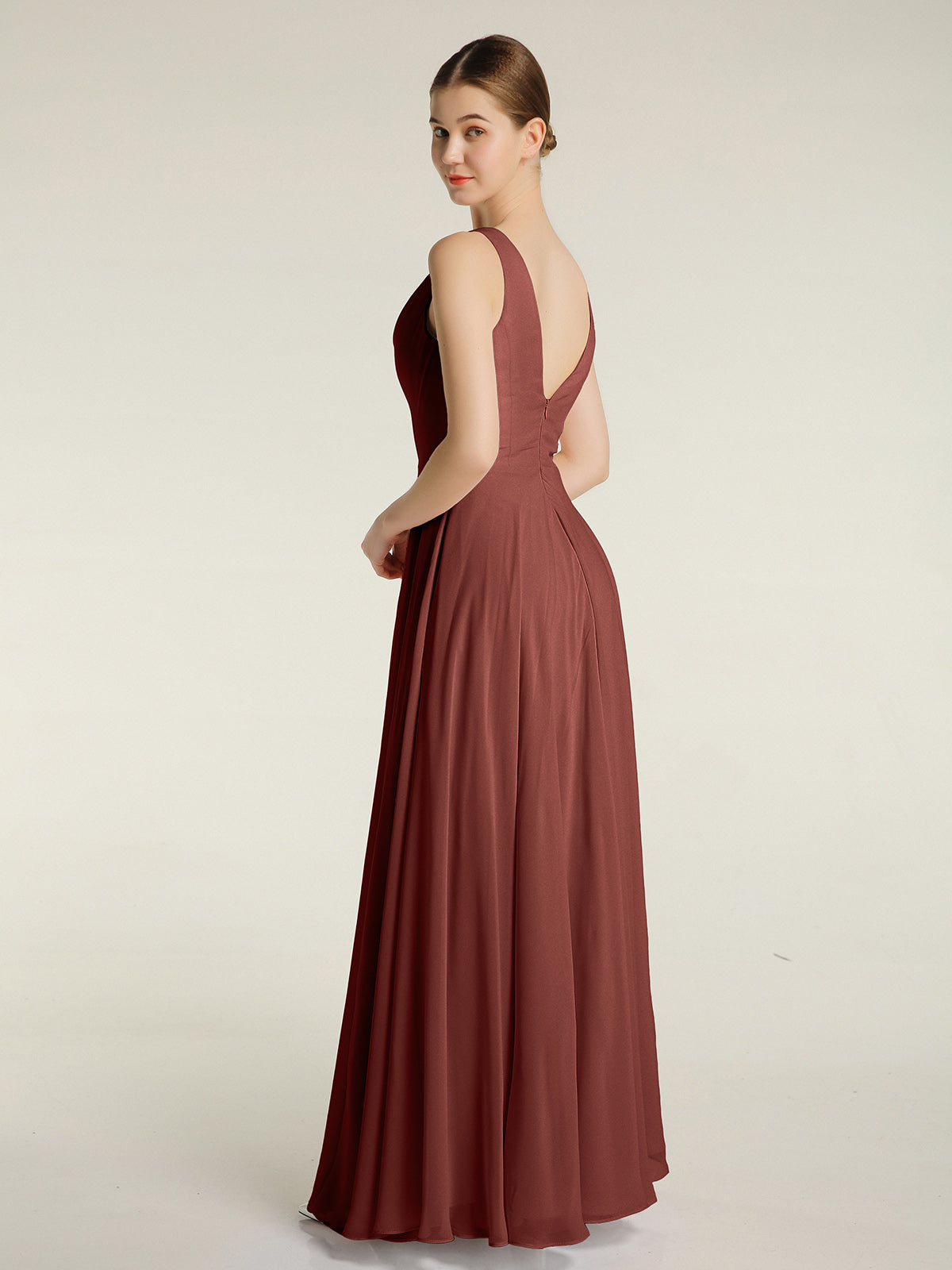 Vestidos sencillos de chiffon con escote en V Terracota