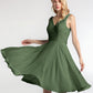 Vestido mini con escote en V y cuerpo plisado con falda circular Verde Oliva Tallas Grandes