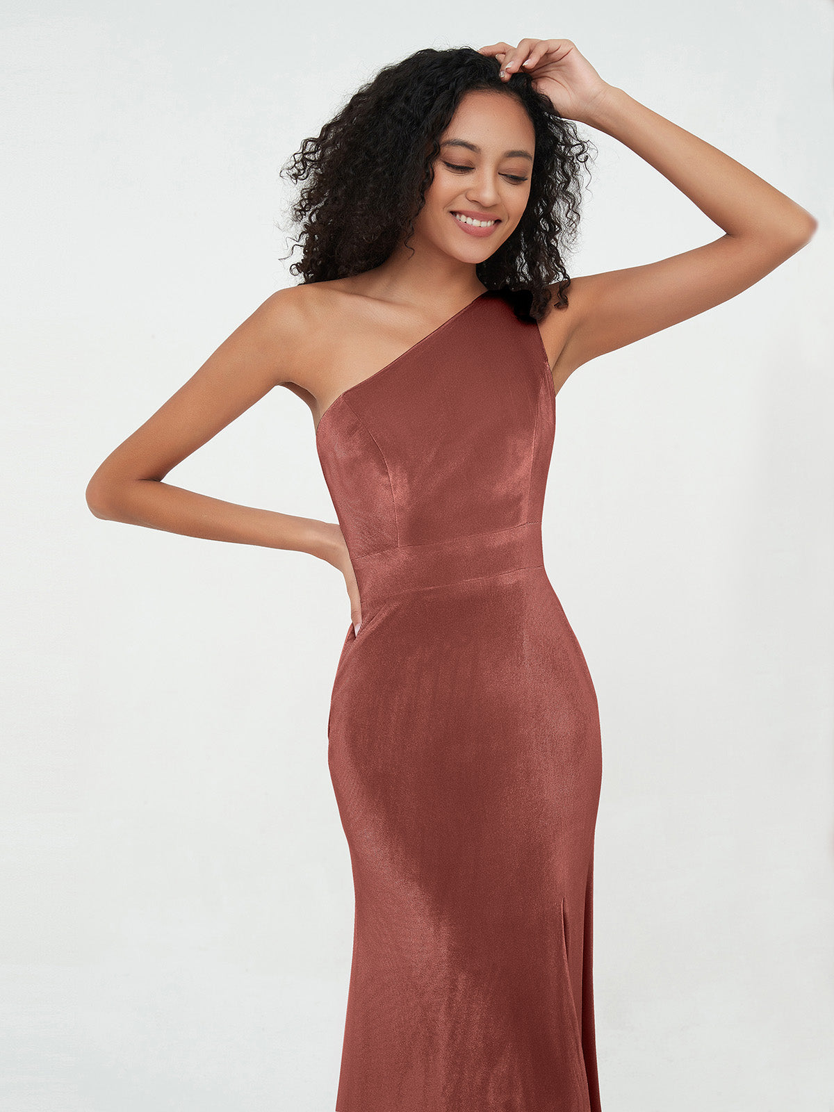 Vestidos de terciopelo de un hombro con espalda abierta y abertura Terracota Tallas Grandes