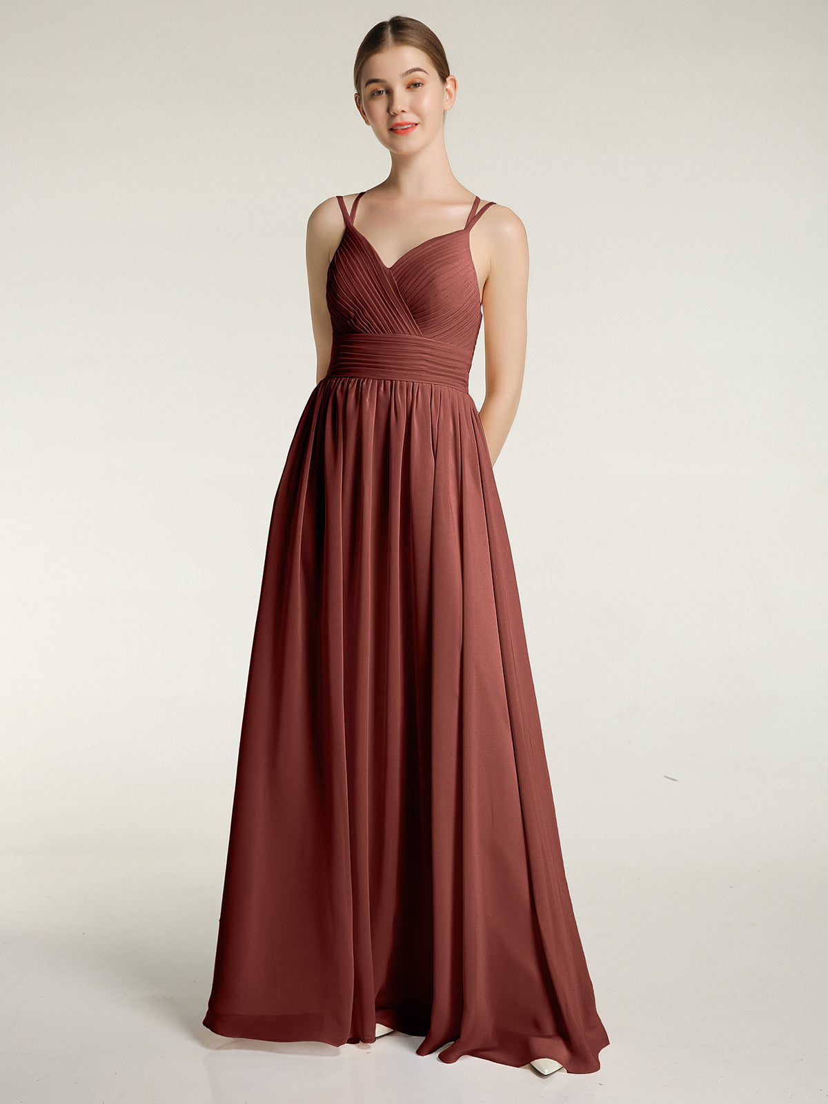 Vestidos de chiffon con tirantes dobles y escote en corazón Terracota