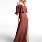 Vestido maxi con hombros descubiertos y volante superpuesto Terracota