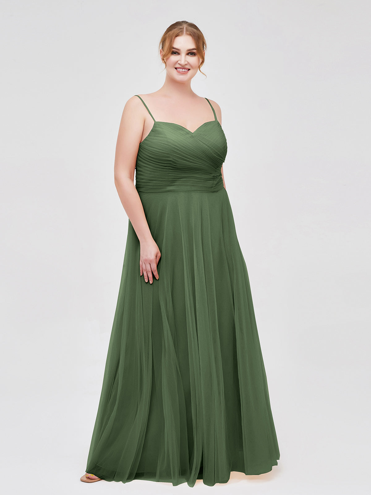 Vestido largo de tul con tirantes finos y escote en corazón Verde Oliva Tallas Grandes
