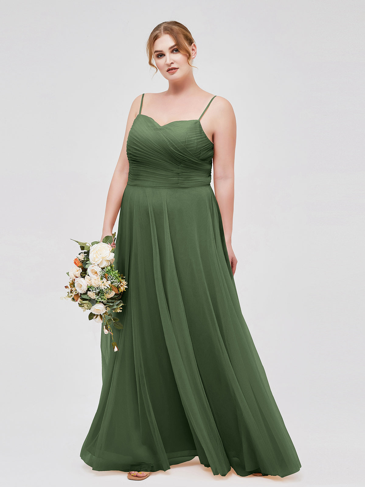 Vestido largo de tul con tirantes finos y escote en corazón Verde Oliva Tallas Grandes