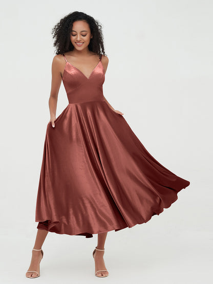Vestidos de terciopelo midi con tirantes y bolsillos Terracota