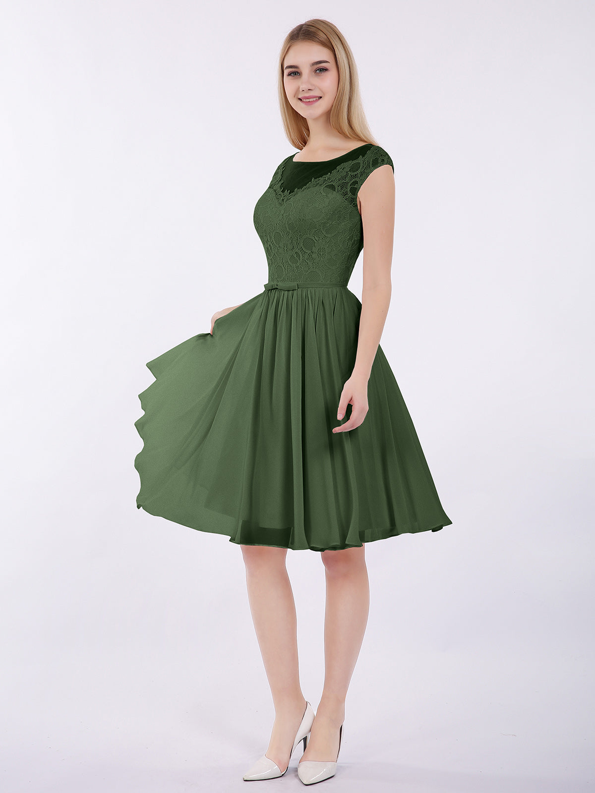 Erica Gasa Y Encaje Corto Corte De Dama De Honor Verde Oliva Tallas Grandes