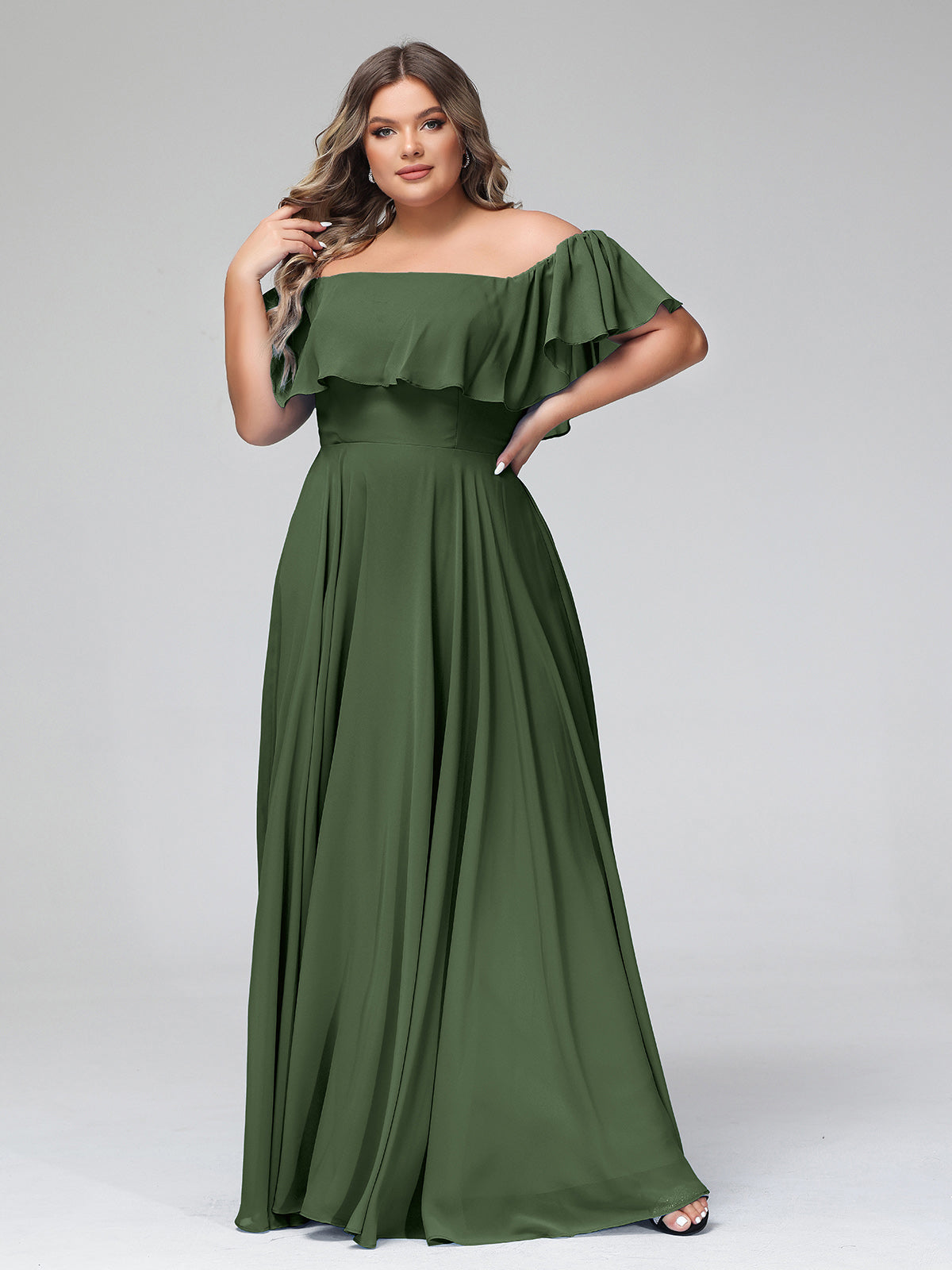 Vestido largo de chiffon con hombros descubiertos Verde Oliva Tallas Grandes