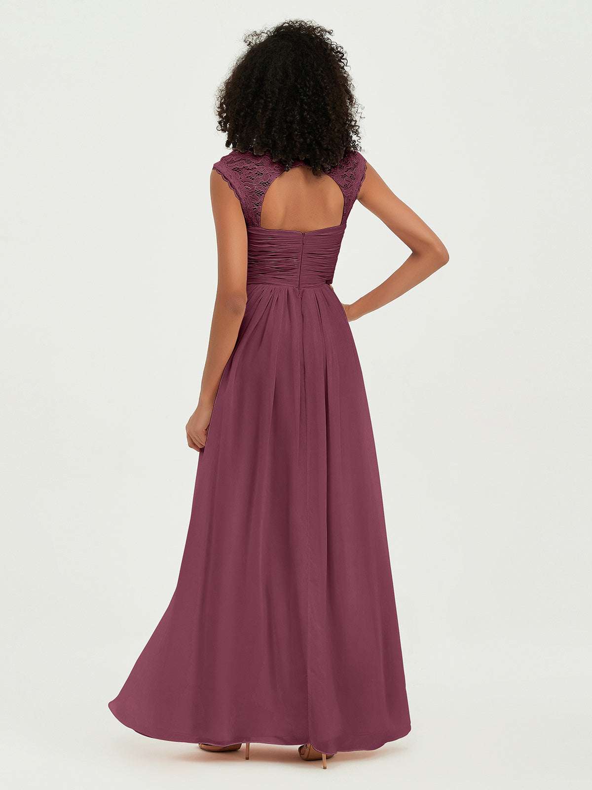 Vestidos de chiffon con escote en corazón y mangas cap de encaje Morado