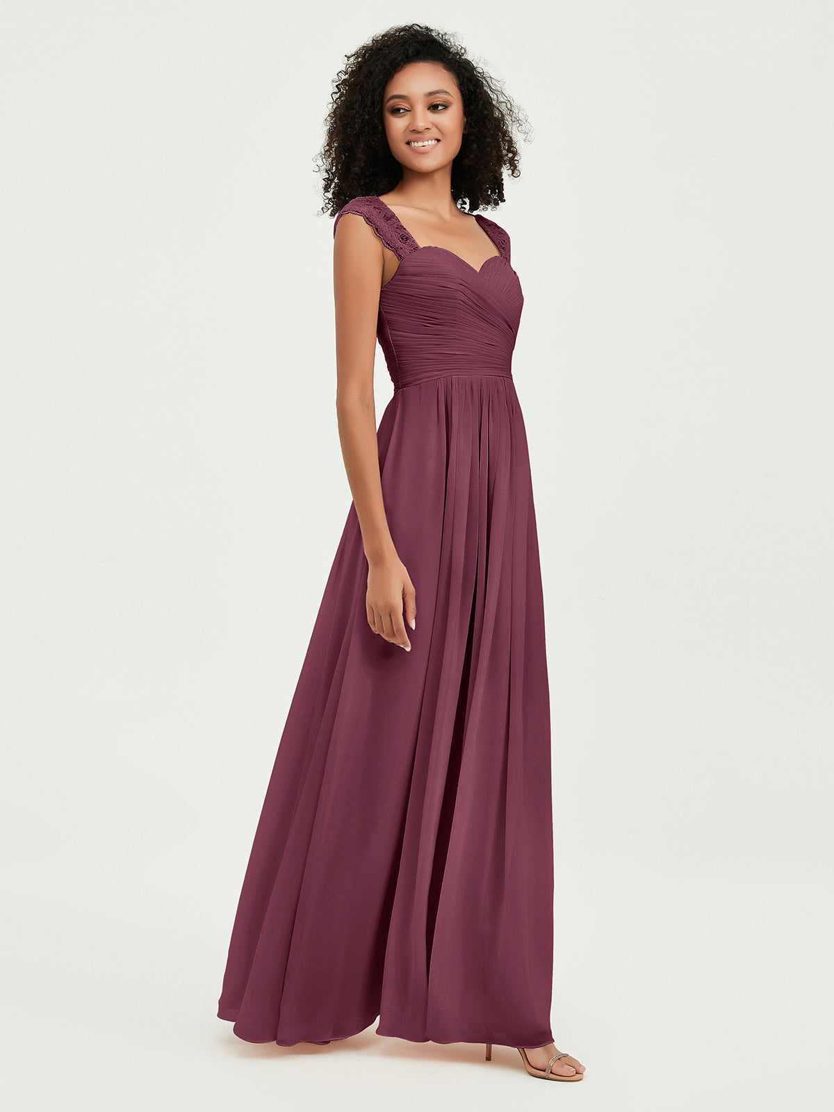 Vestidos de chiffon con escote en corazón y mangas cap de encaje Morado