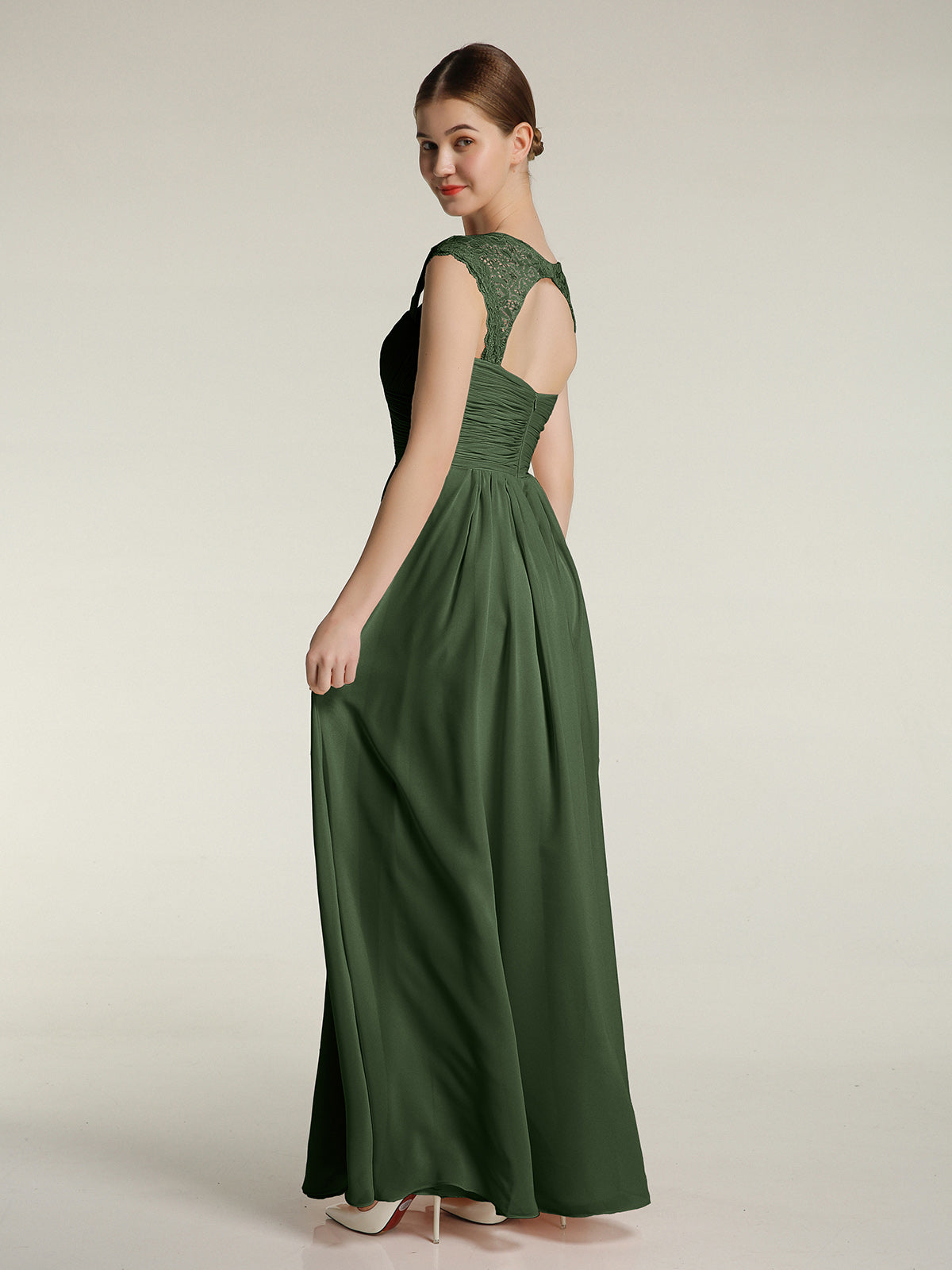 Vestidos de chiffon con escote en corazón y mangas cap de encaje Verde Oliva