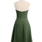 Vestido de chiffon a la altura de la rodilla con escote en corazón Verde Oliva Tallas Grandes