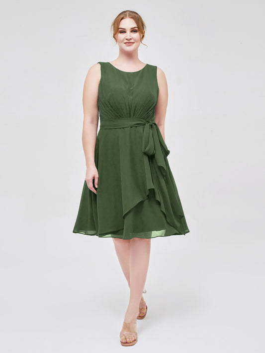 Vestido corto de chiffon con cuello tipo scoop y lazo de cinturón Verde Oliva Tallas Grandes