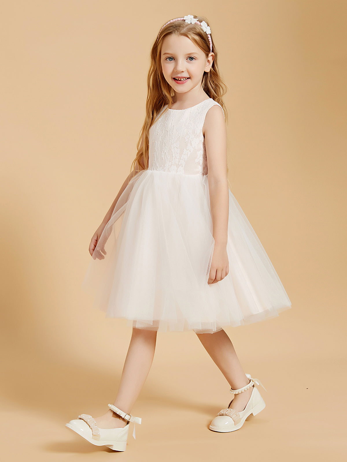 Vestidos De Niña De Las Flores Sin Mangas Con Parte Superior De Encaje