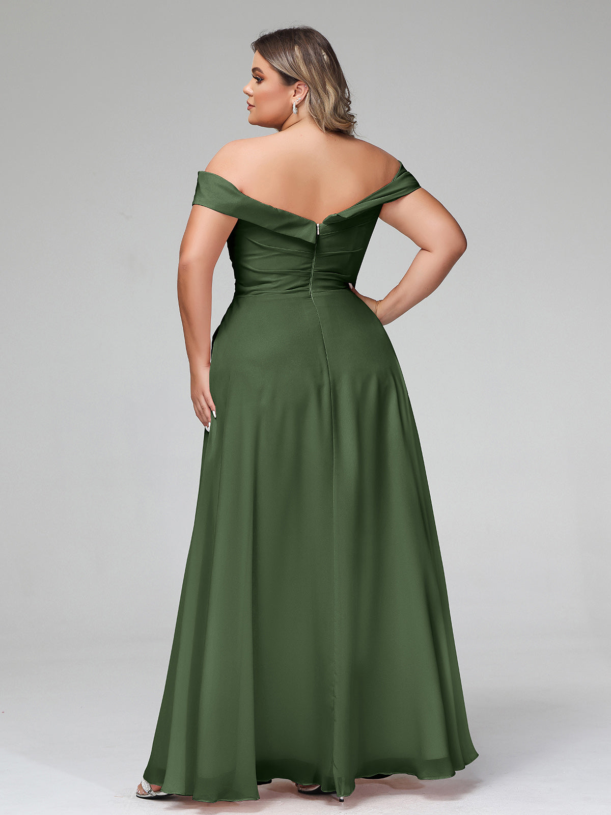 Vestido de falda circular con hombros descubiertos y bolsillos Verde Oliva Tallas Grandes