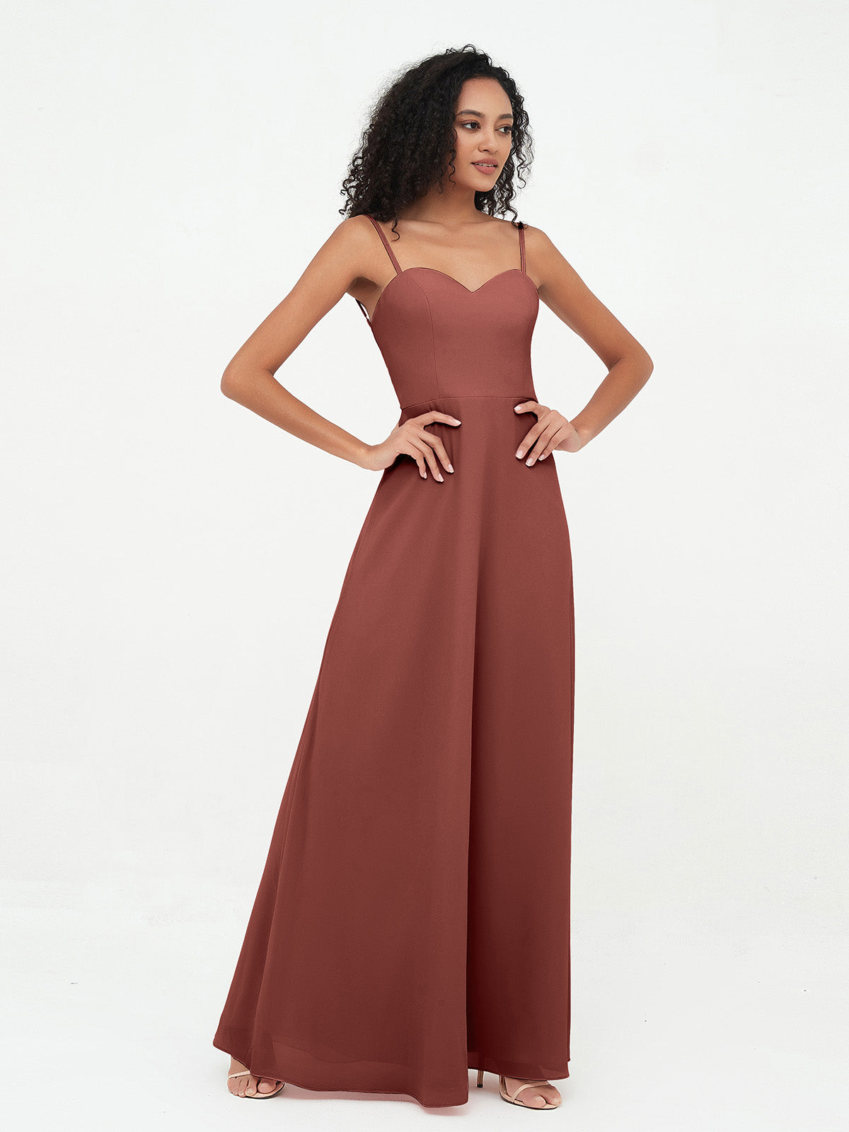 Vestidos de chiffon con tirantes spaghetti y escote en forma de corazón Terracota Tallas Grandes