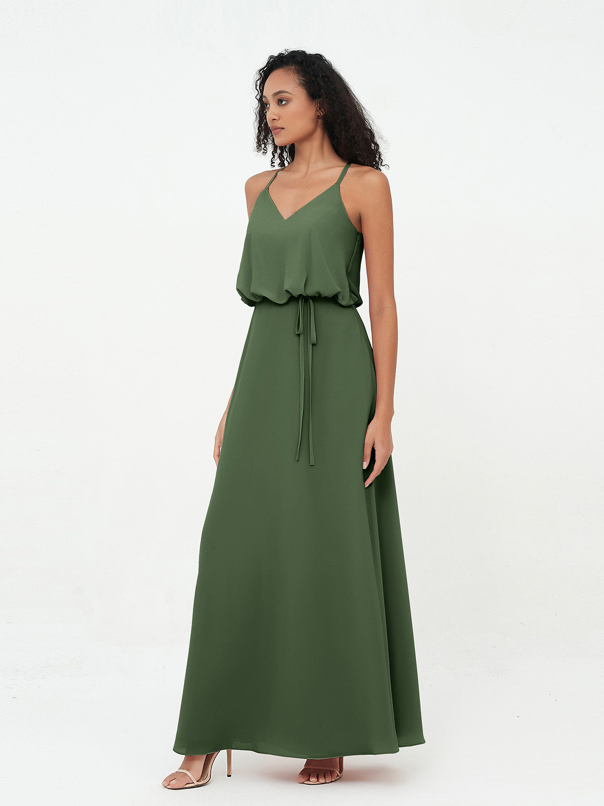 Vestidos de dama de honor de chiffon con tirantes spaghetti y escote en V Verde Oliva