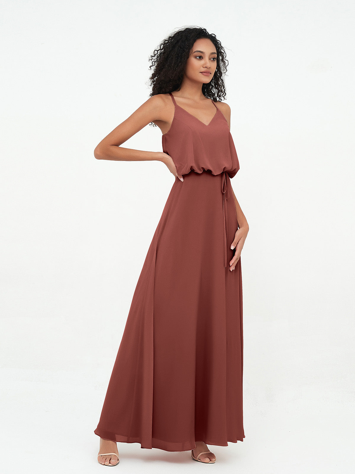 Vestidos de dama de honor de chiffon con tirantes spaghetti y escote en V Terracota