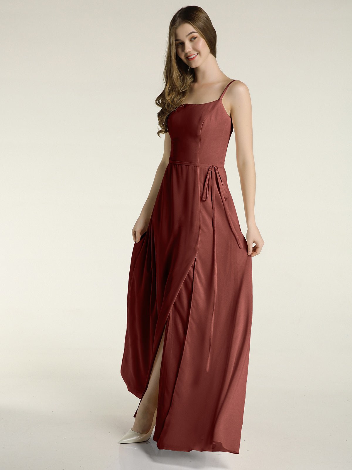 Sencillos vestidos largos de chiffon con tirantes finos y abertura Terracota