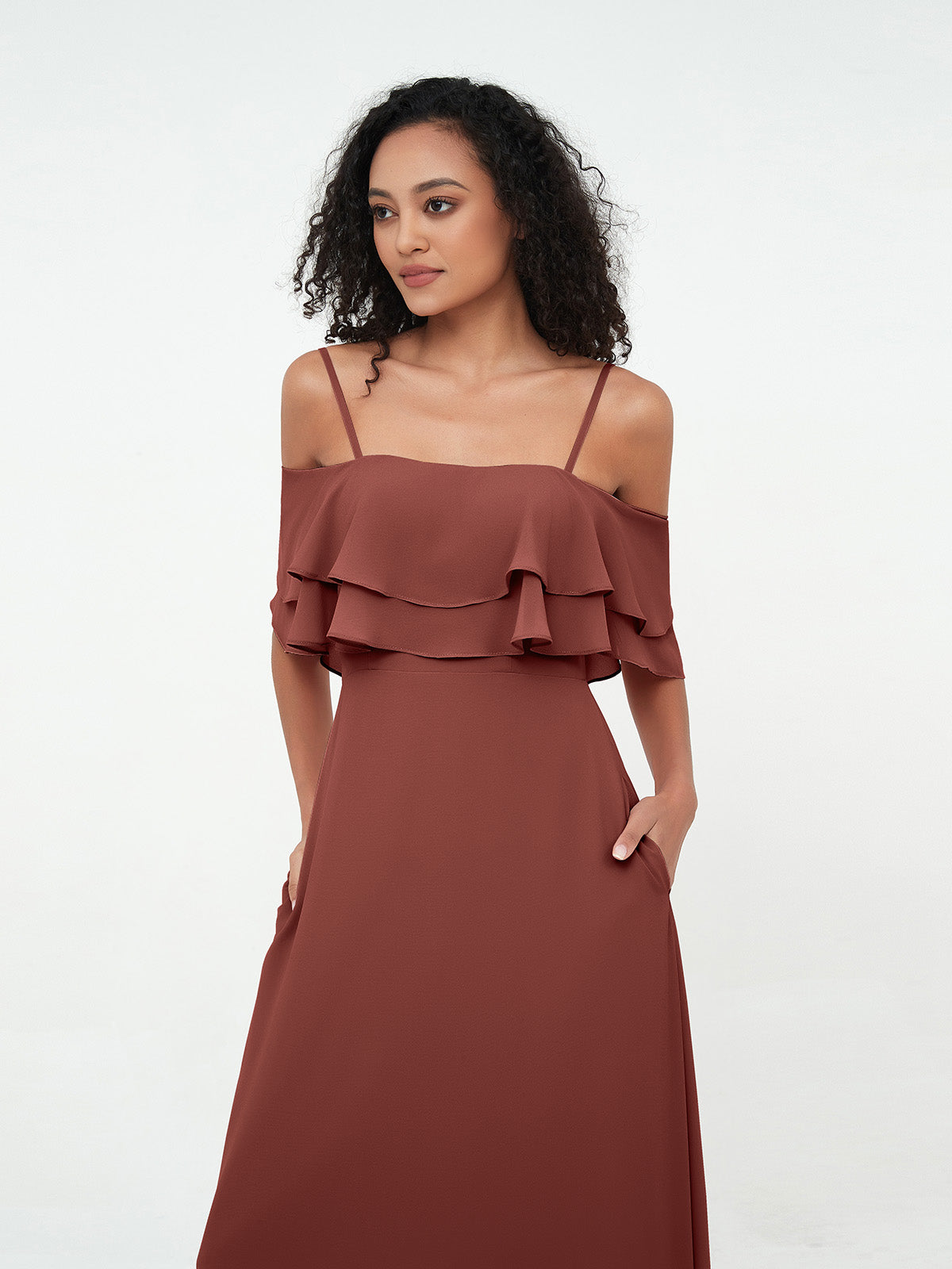 Vestidos máximos de hombros descubiertos y tirantes spaghetti Terracota
