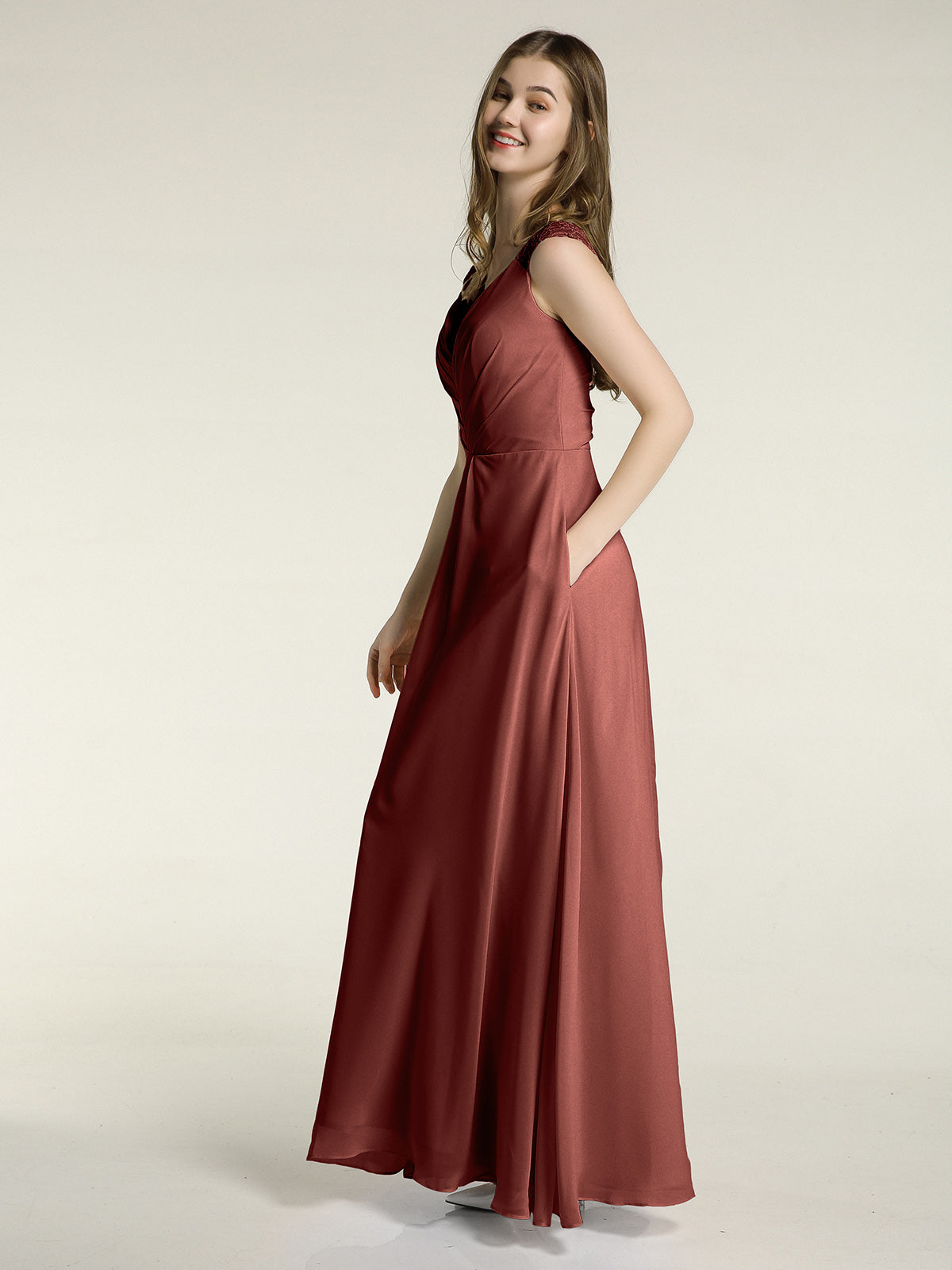 Vestidos de chiffon con tirantes de encaje y escote en V con bolsillos Terracota
