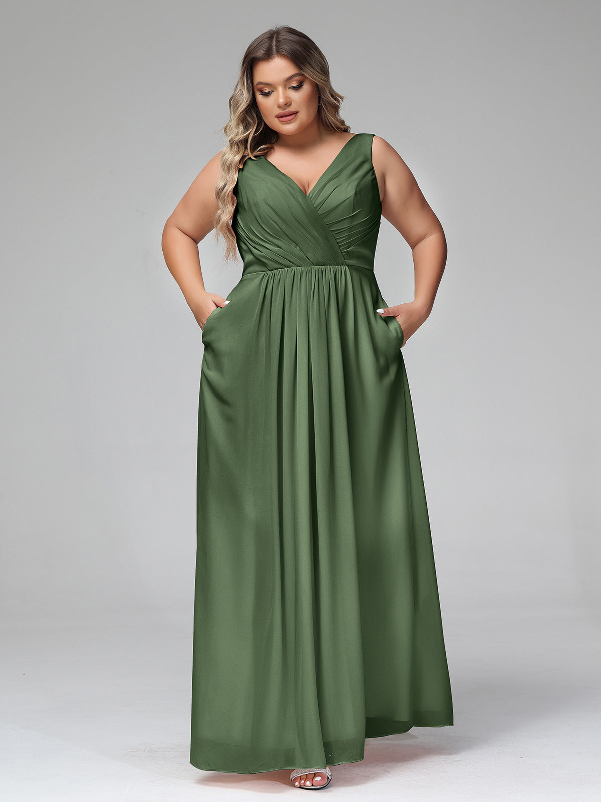 Vestidos largos de chiffon con escote en V y bolsillos Verde Oliva Tallas Grandes