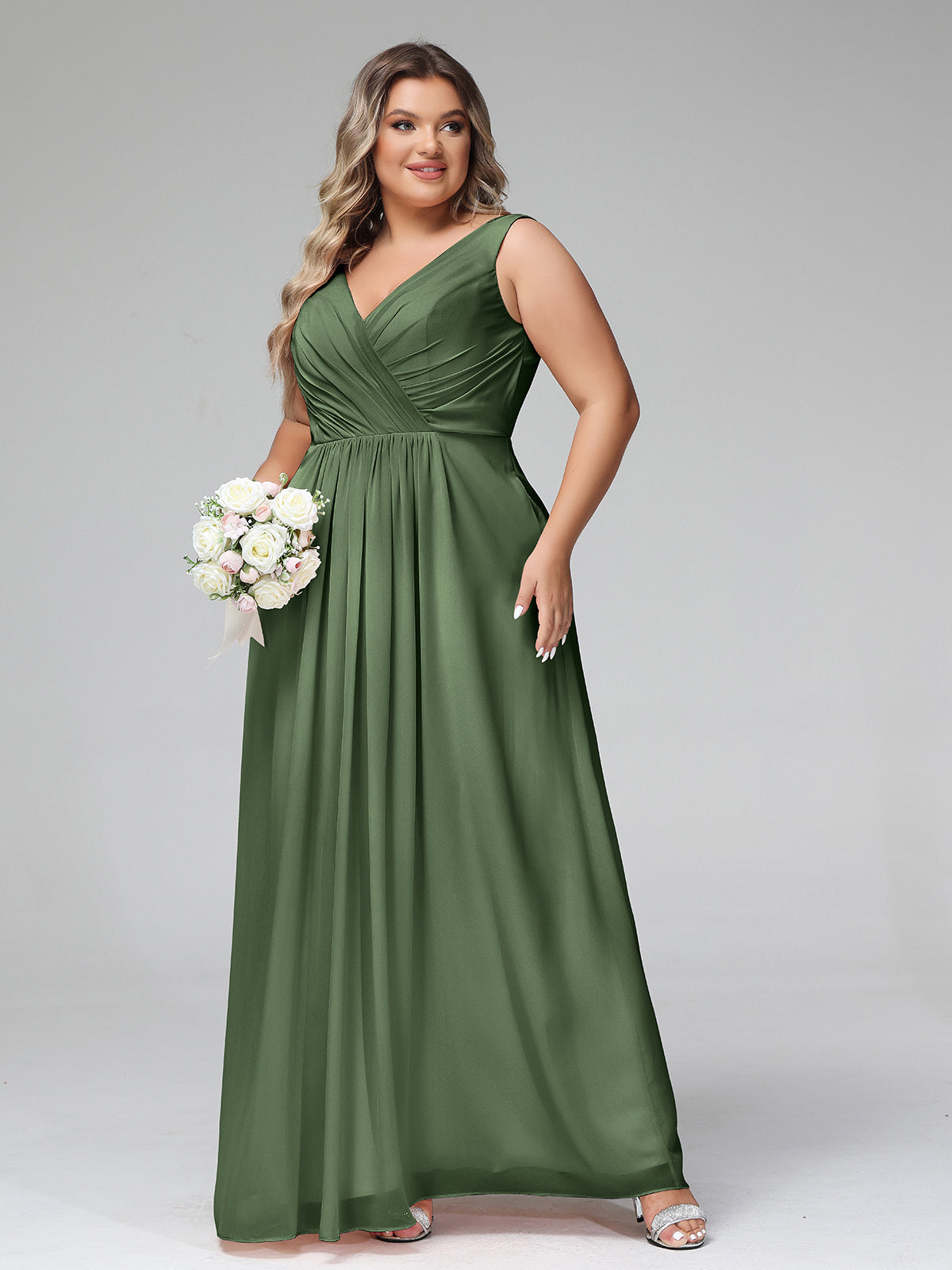 Vestidos largos de chiffon con escote en V y bolsillos Verde Oliva Tallas Grandes