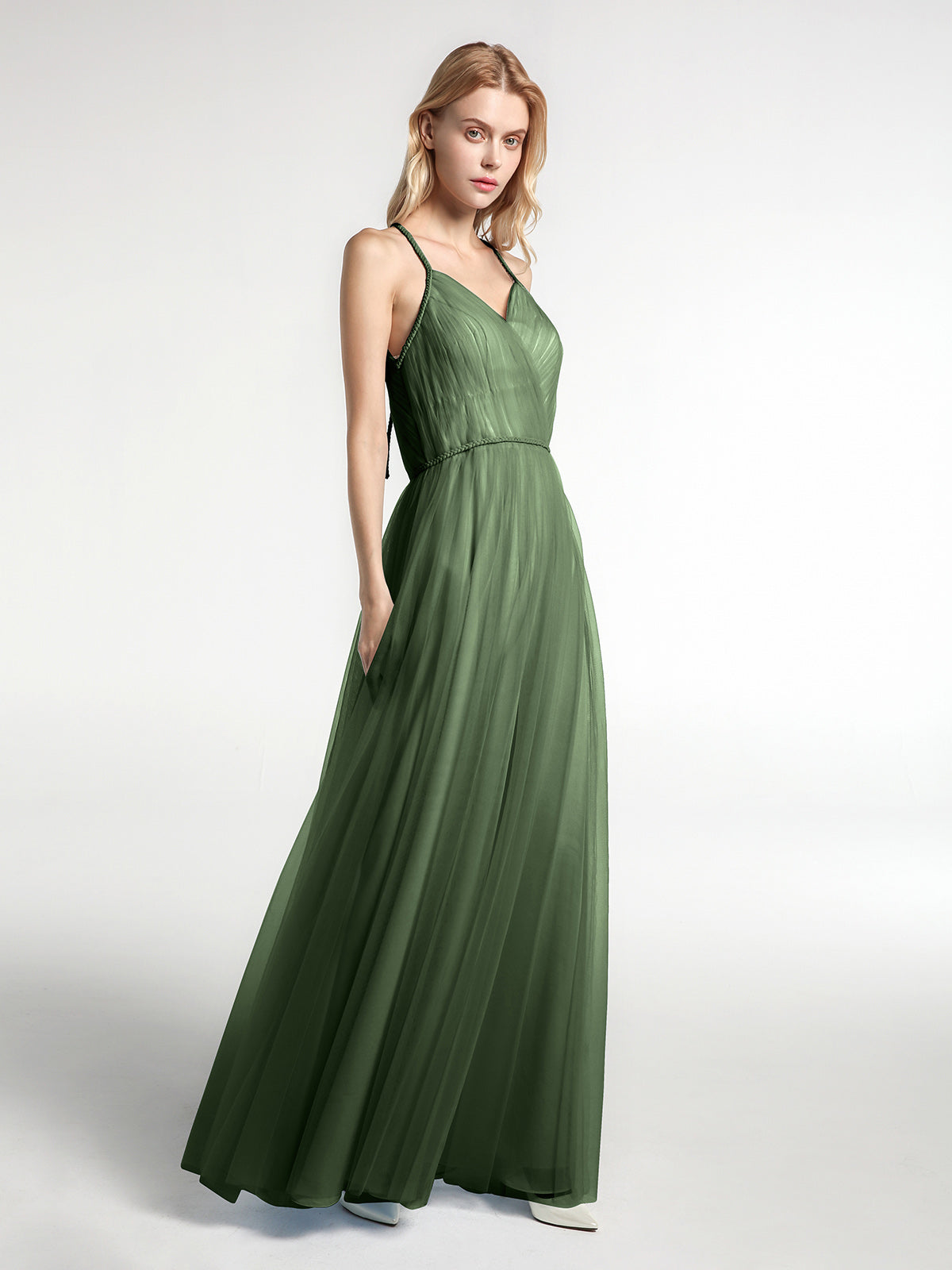 Vestido maxi de tul con tirantes entrelazados y escote en V Verde oliva Tallas Grandes