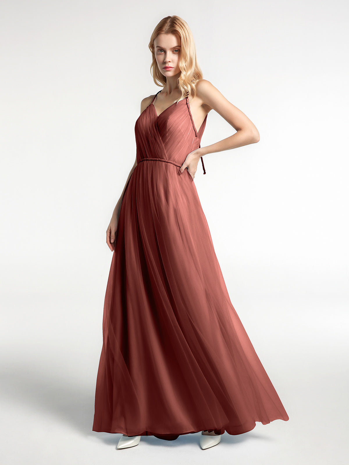 Vestido maxi de tul con tirantes entrelazados y escote en V Terracota Tallas Grandes