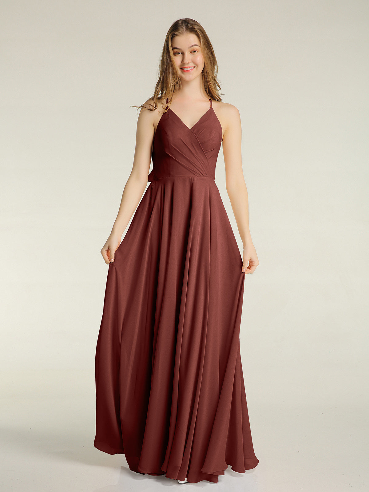 Vestidos de dama de honor de chiffon con escote en V y espalda cruzada Terracota