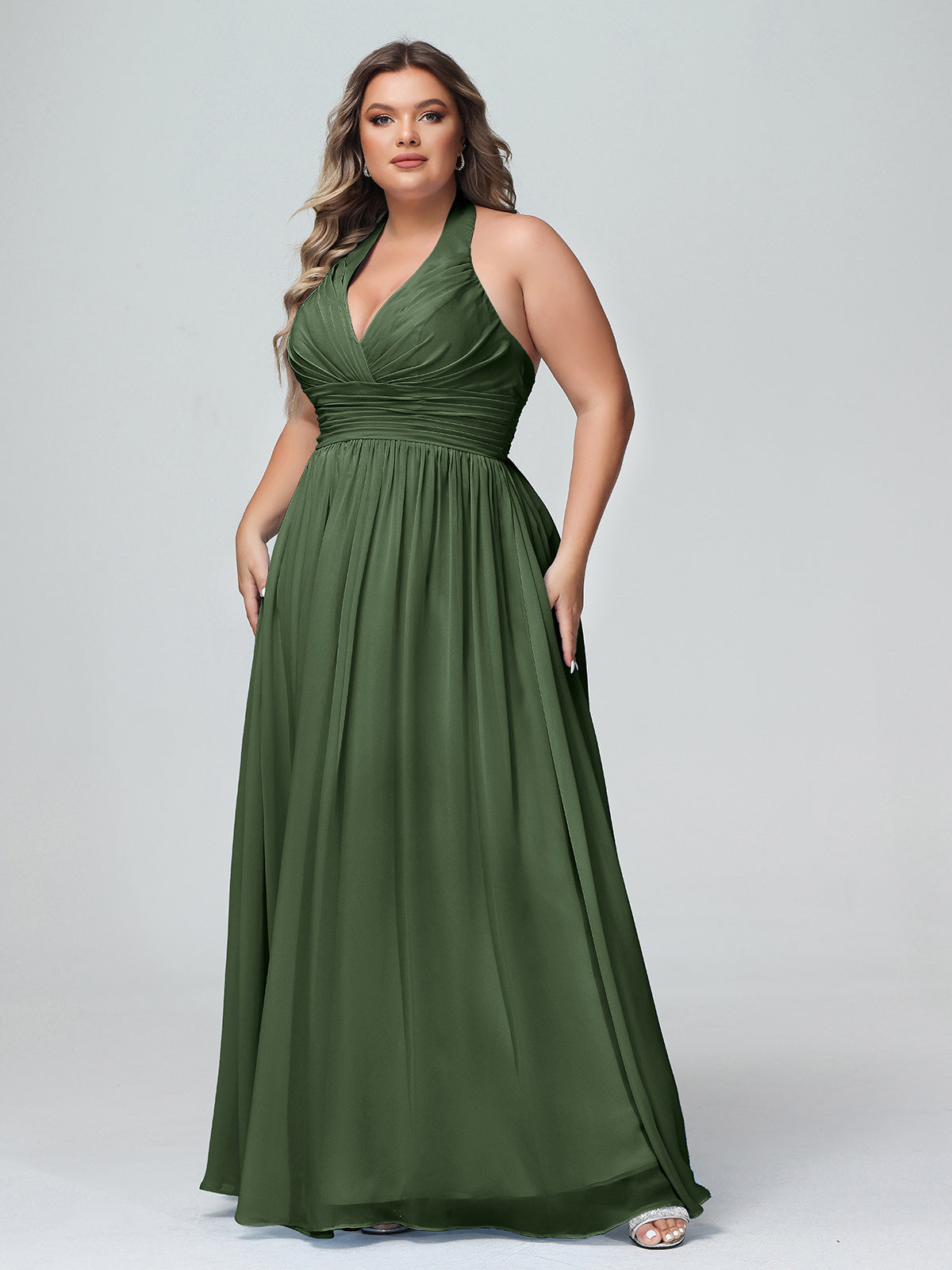 Nydia Cabestro Escote En V Corte De Dama De Honor Verde Oliva Tallas Grandes