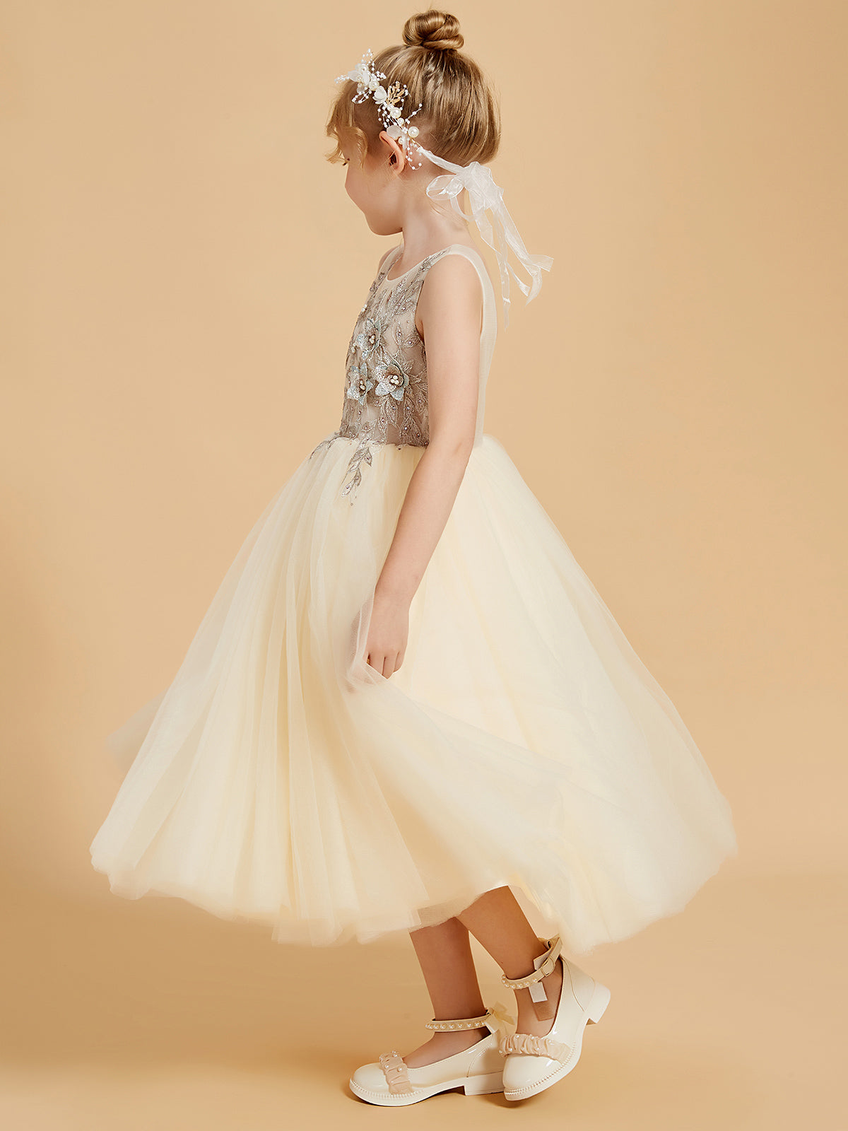 Vestidos Elegantes De NiñA De Las Flores Realzados Con Tul Y Detalles Apliques