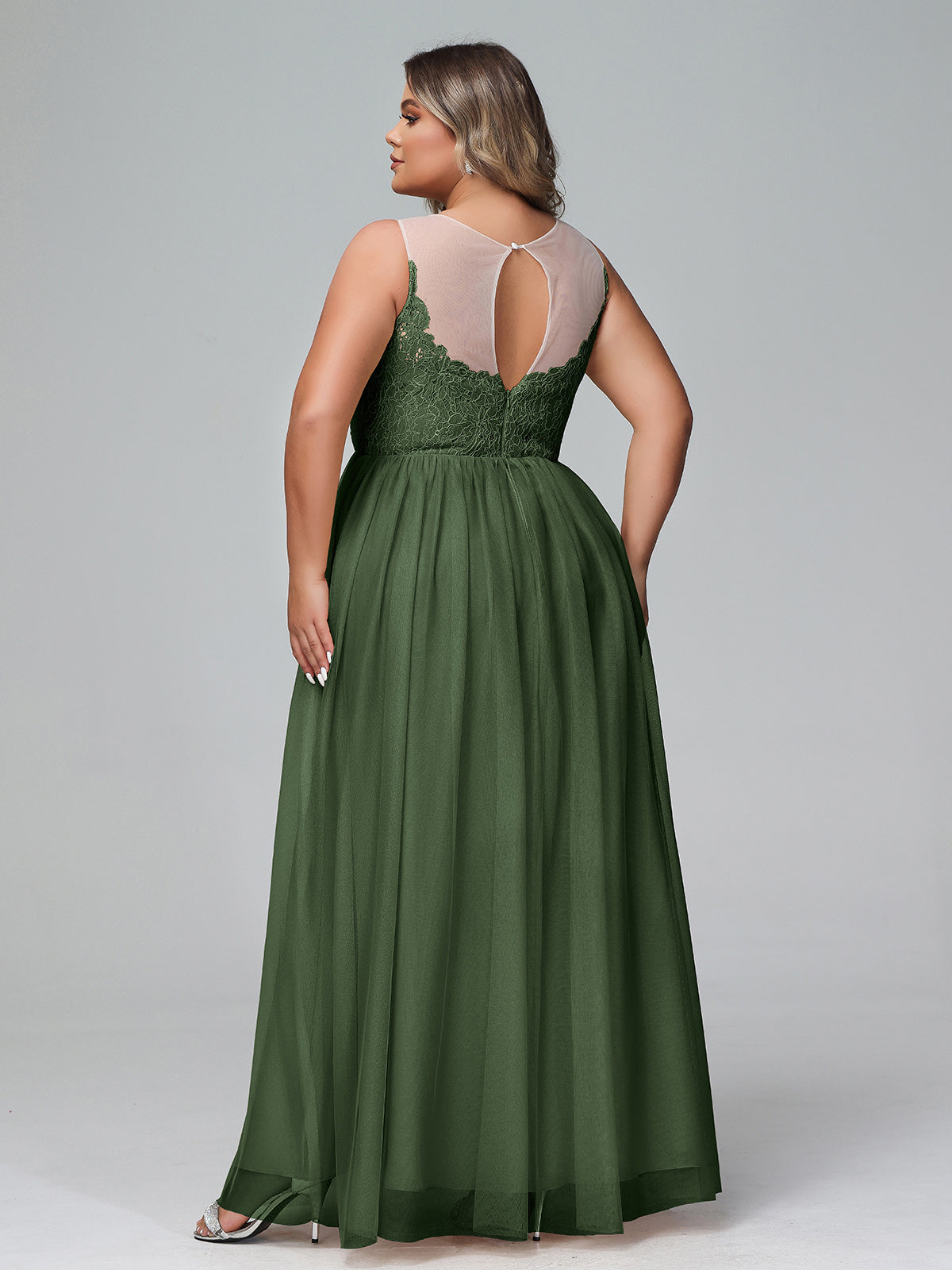 Vestido maxi de encaje y tul con escote ilusión Verde Oliva Tallas Grandes