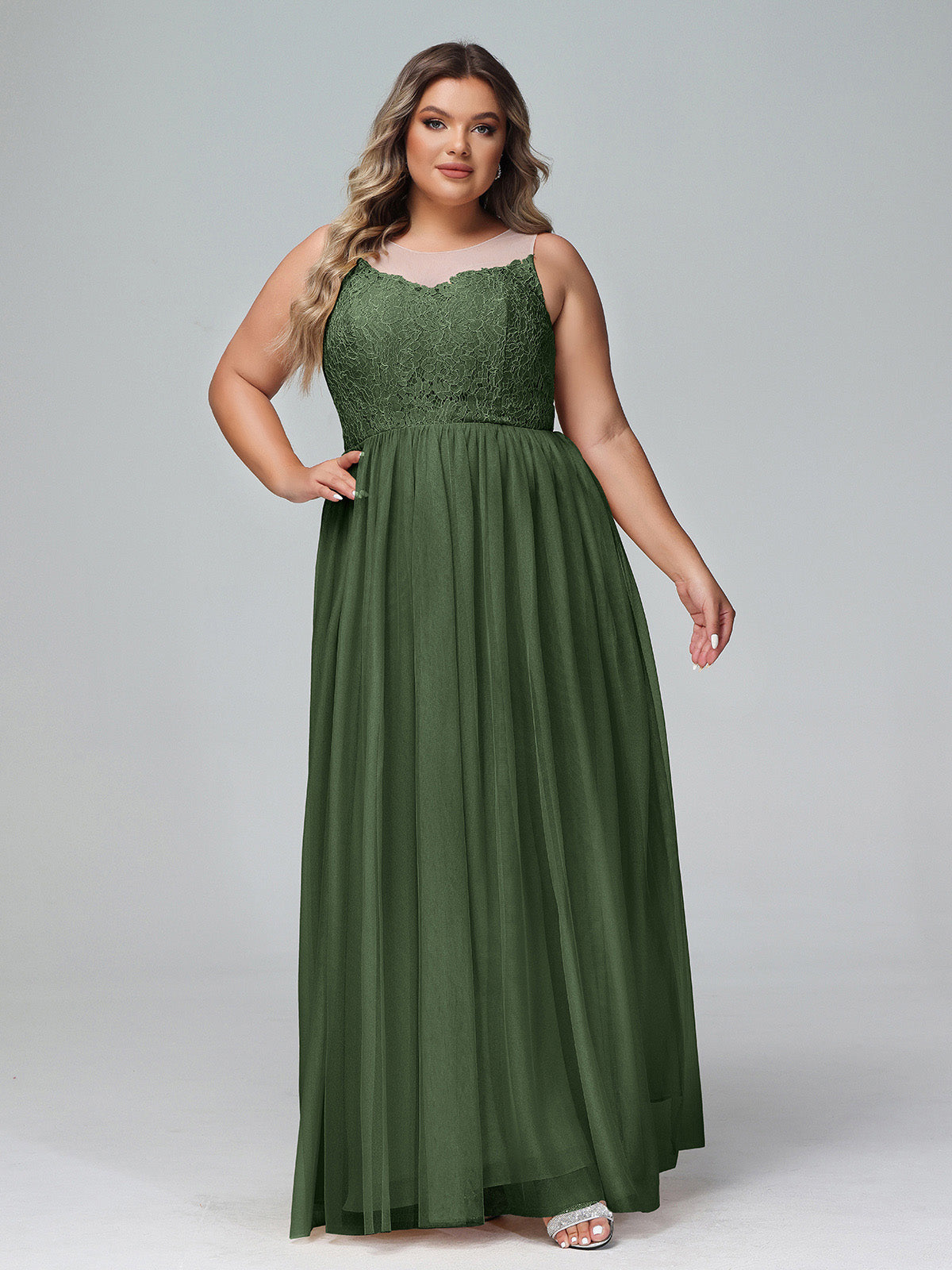 Vestido maxi de encaje y tul con escote ilusión Verde Oliva Tallas Grandes
