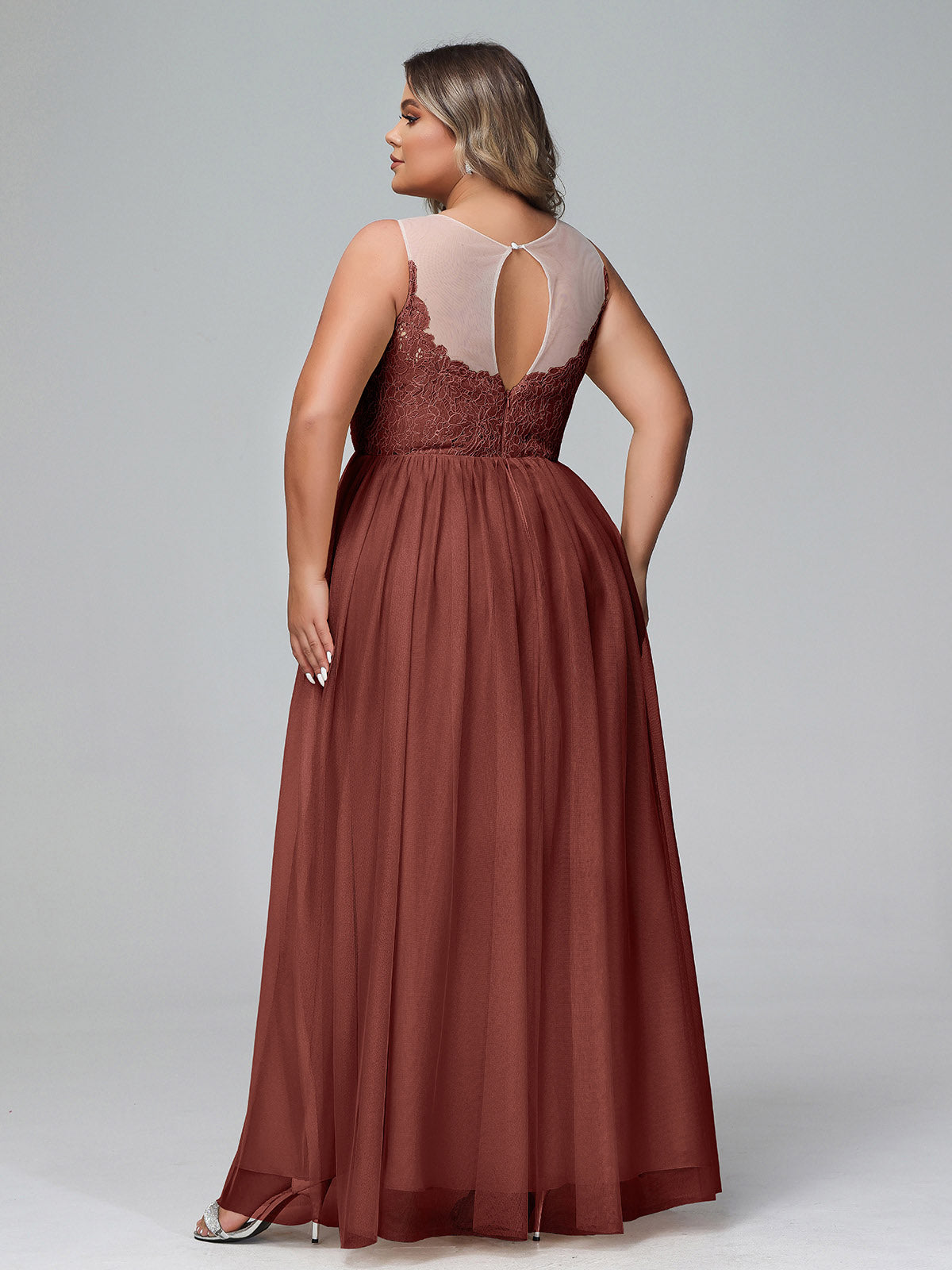 Vestido maxi de encaje y tul con escote ilusión Terracota Tallas Grandes